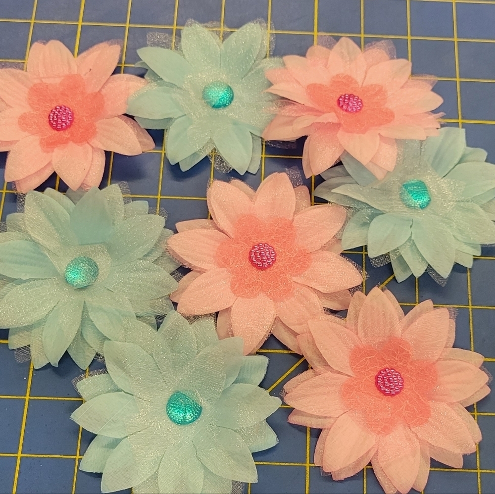 Tulle Flower Magnets 4 Pink & 4 Blue
